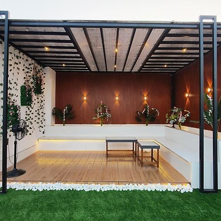 Enchanted The Roof Rekha, With Private Trace Garden Hotel New Delhi Ngoại thất bức ảnh